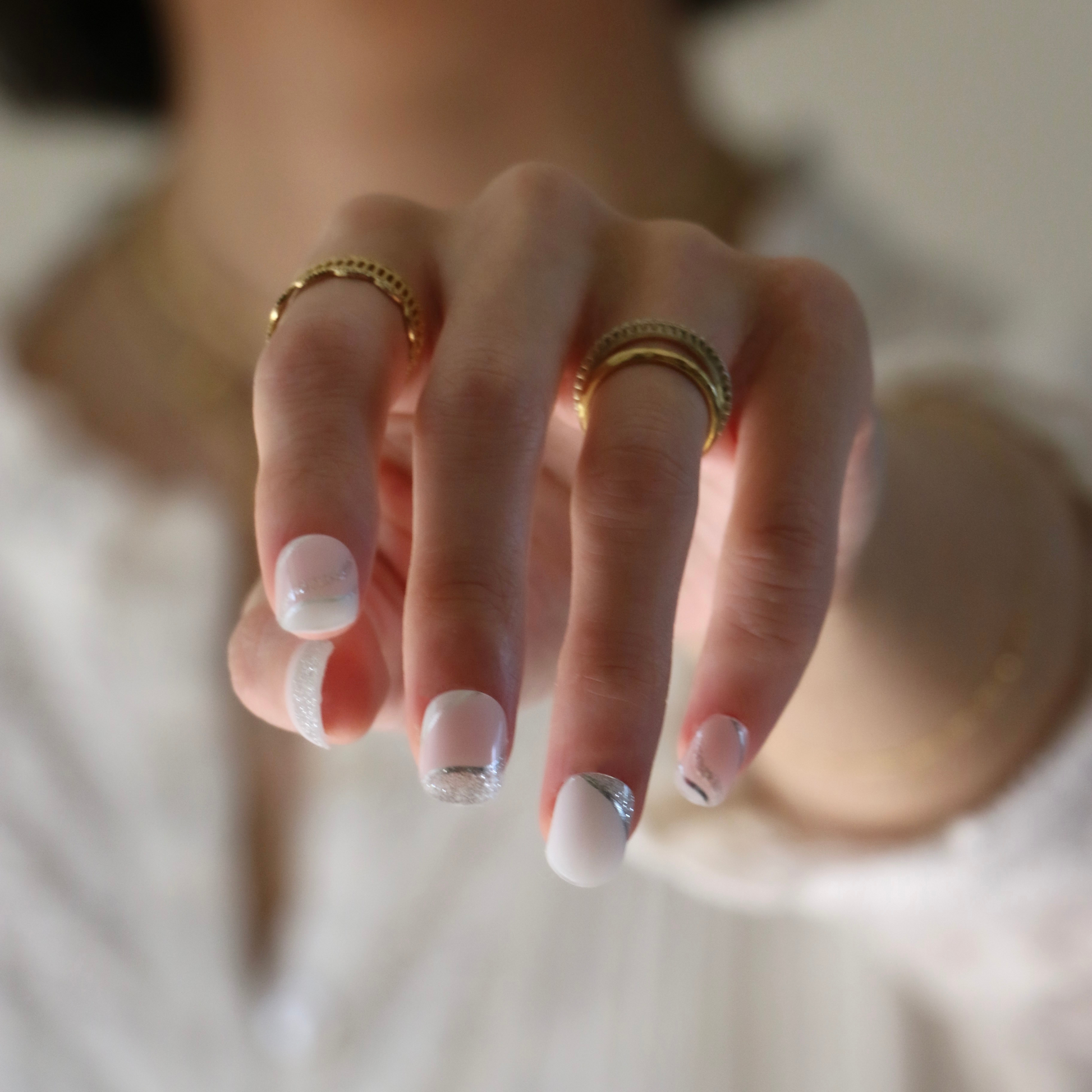 BE WITH ME | Mani 34 - NAILOG semi cured nail strip