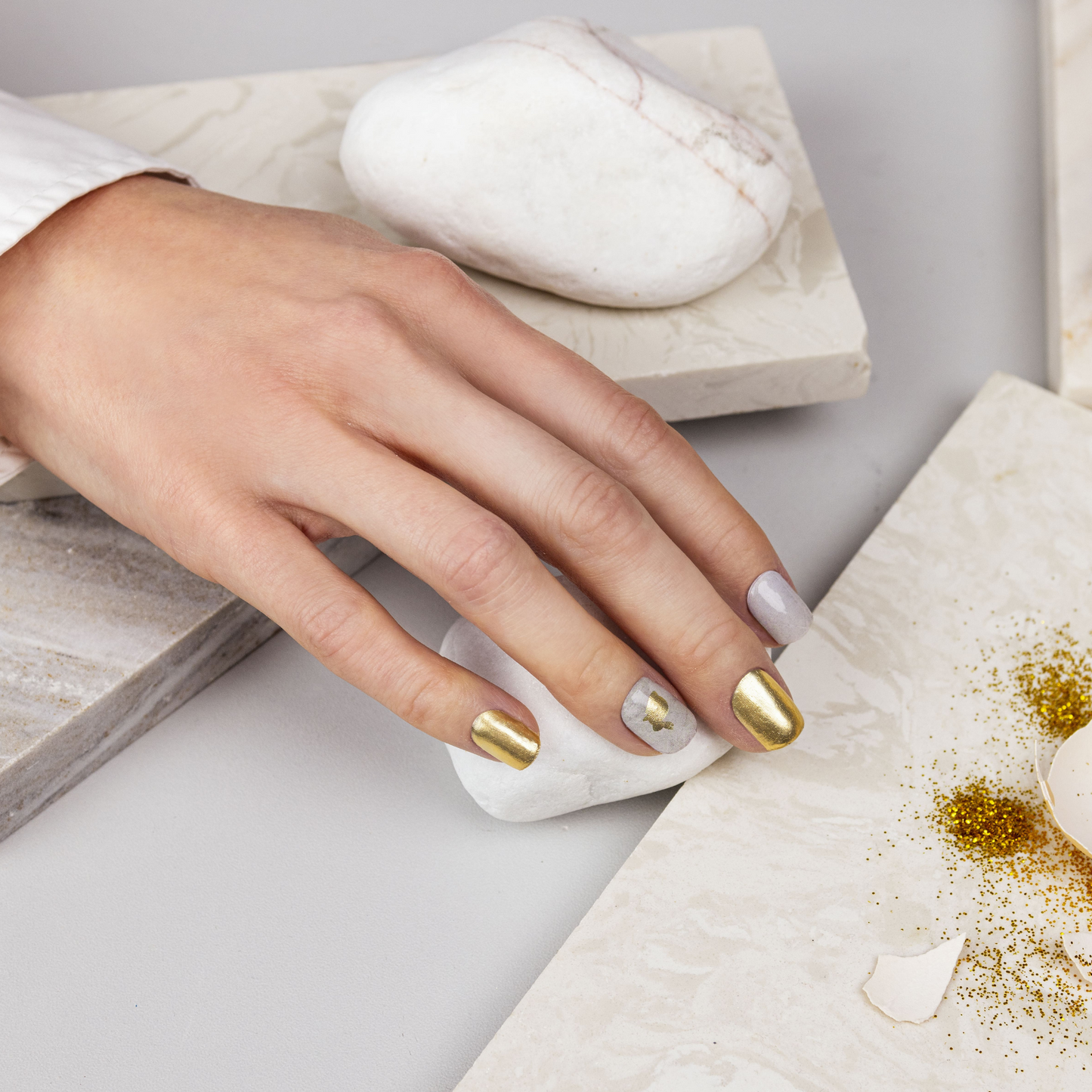 GOLDEN RABBIT | Easter Special - NAILOG semi cured nail strip